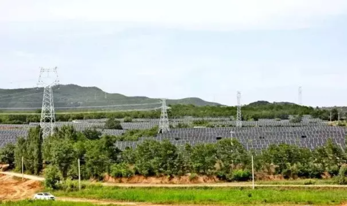 中國十三省最大光伏電站在這里！欽州康熙嶺的光伏電站能排上號了嗎？